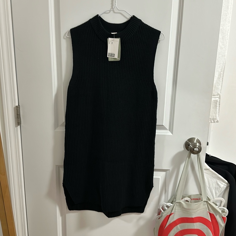 H&M sweater vest